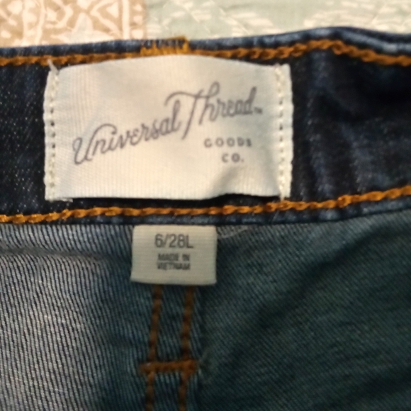 Universal Thread Jean - Picture 2 of 4